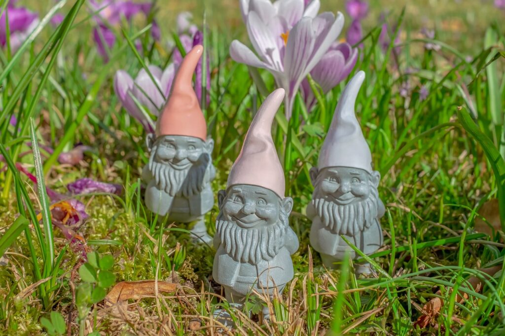 Dwarves Team Garden Gnomes